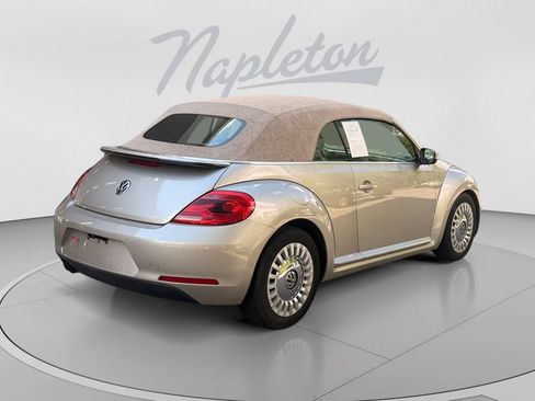 Used 2015 Volkswagen Beetle 1.8T FWD image 6