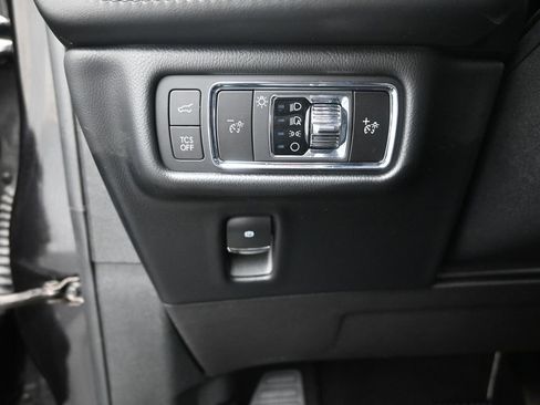 Used 2022 Lincoln Nautilus Reserve AWD/4WD image 12