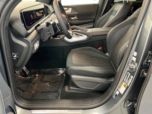 New 2026 Mercedes-Benz GLS 63 AMG 4MATIC image 17