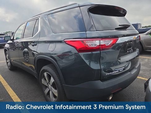 Used 2020 Chevrolet Traverse LT w/ LT Premium Package AWD/4WD image 5