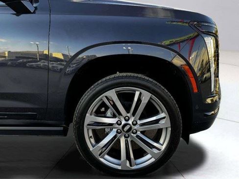 Used 2025 Cadillac Escalade ESV Sport w/ Touring Package AWD/4WD image 59