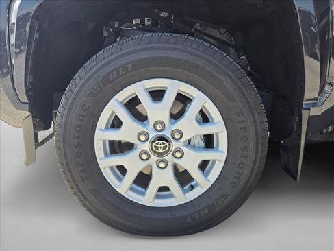 Used 2024 Toyota Tacoma SR5 RWD image 17