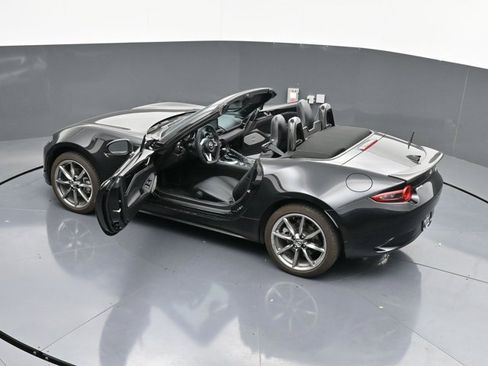 Used 2023 MAZDA MX-5 Miata Grand Touring w/ Weather Package image 39