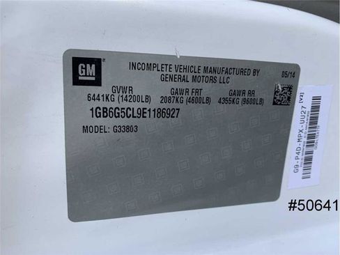 Used 2014 Chevrolet Express 4500 w/ Ambulance Package image 29