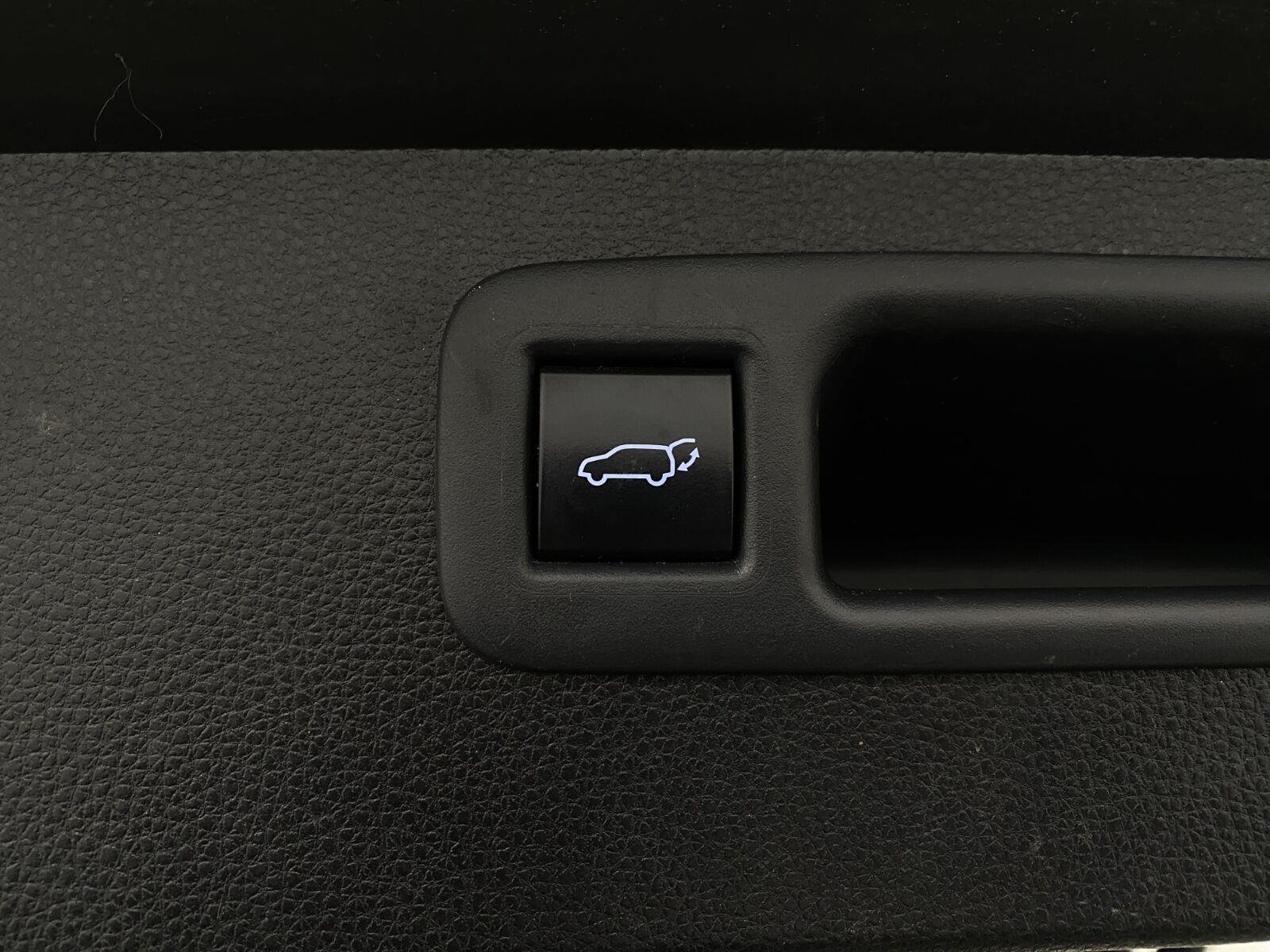 Used 2021 Toyota Highlander XLE AWD/4WD image 7