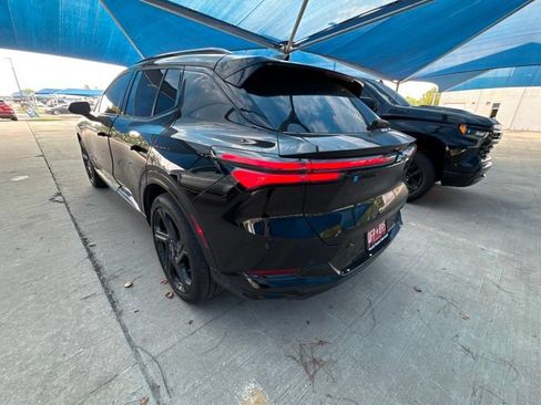 Used 2024 Chevrolet Equinox EV RS FWD image 3