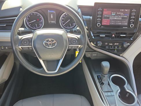 Used 2022 Toyota Camry LE image 14