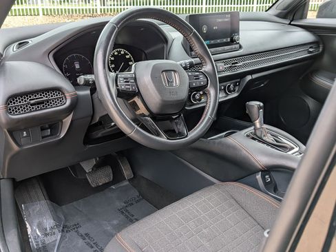 Used 2023 Honda HR-V Sport image 10