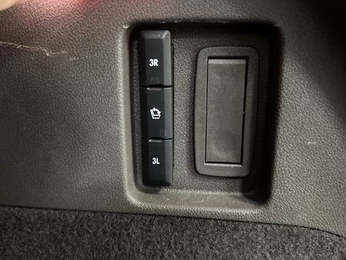 Used 2023 Lincoln Aviator AWD w/ Premium Package image 18