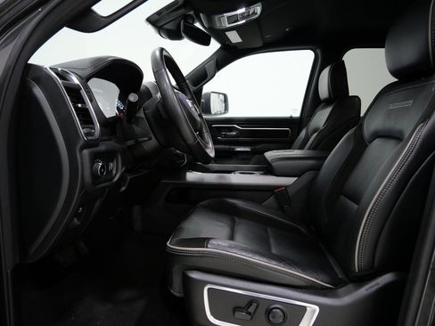 Used 2024 RAM 1500 Laramie image 10