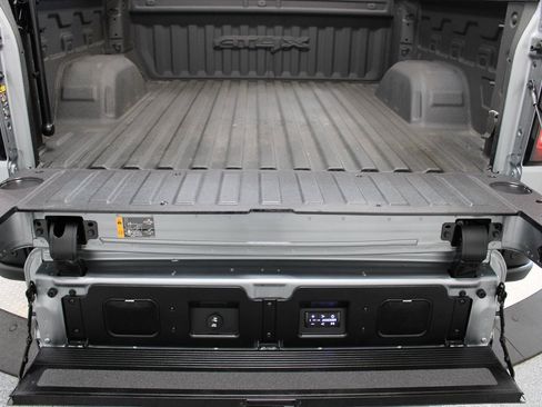 Used 2024 GMC Sierra 1500 AT4X w/ AT4X AEV Edition AWD/4WD image 23