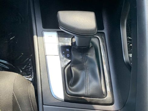 Used 2021 Hyundai Elantra SE image 21
