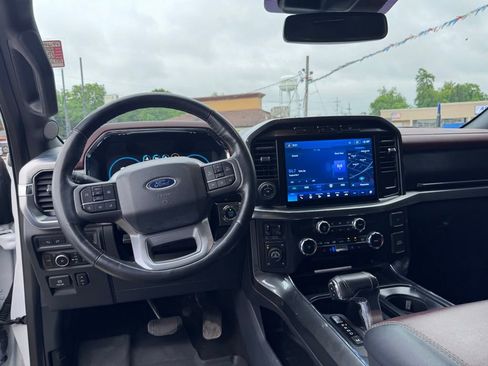 Used 2023 Ford F150 Lariat AWD/4WD image 13