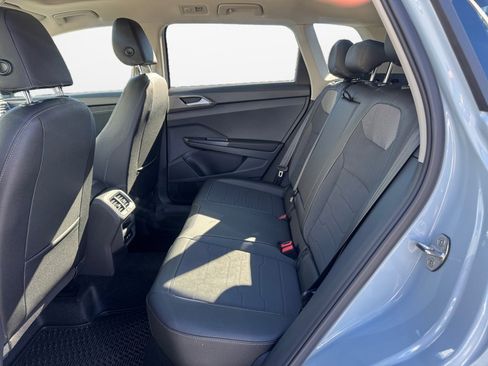 New 2026 Volkswagen Taos SE image 13