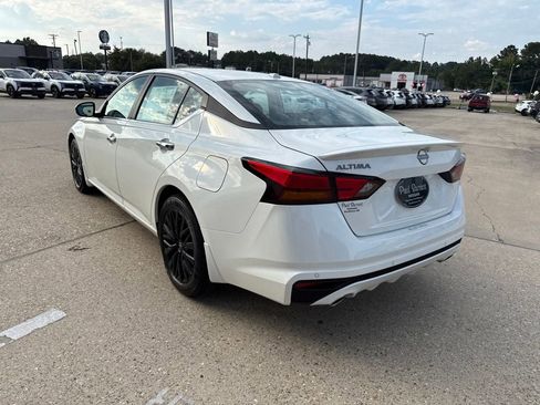 New 2025 Nissan Altima 2.5 SV w/ SV Special Edition Package image 2