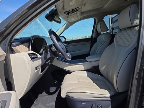 Used 2022 Hyundai Palisade Calligraphy w/ Cargo Package FWD image 10