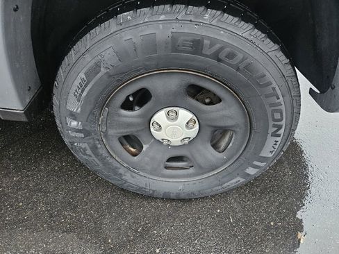 Used 2005 Jeep Liberty Sport image 22