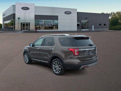 Used 2016 Ford Explorer Limited image 8