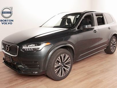 Used 2022 Volvo XC90 T6 Momentum w/ Advanced Package
