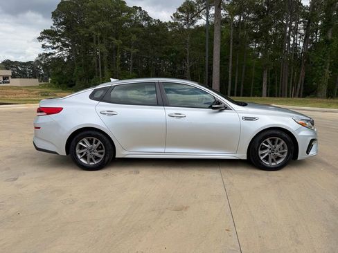 Used 2020 Kia Optima LX image 6