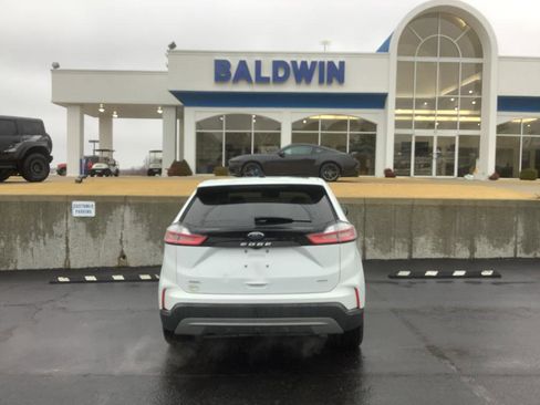 Used 2022 Ford Edge SEL image 6