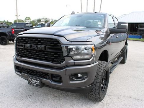 Used 2024 RAM 2500 Big Horn w/ Night Edition AWD/4WD image 3