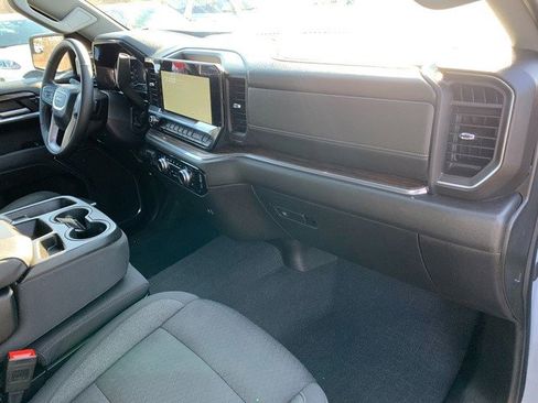 Certified 2024 GMC Sierra 1500 SLE image 13