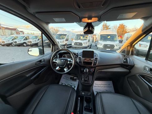 Used 2020 Ford Transit Connect XL image 9