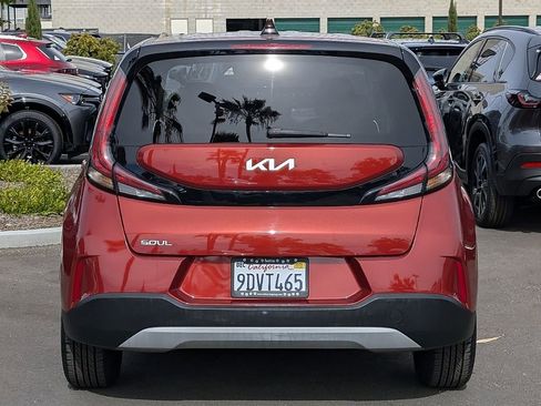Used 2023 Kia Soul LX FWD image 11
