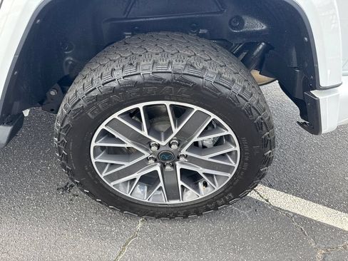 Used 2024 Jeep Wrangler High Altitude AWD/4WD image 20
