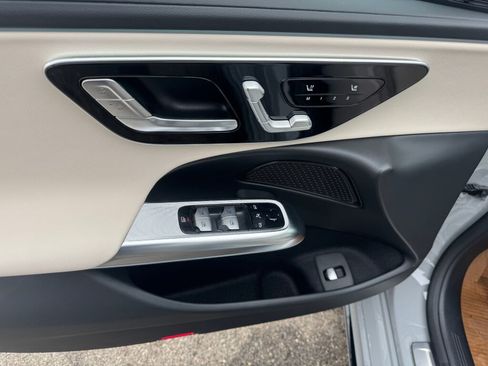 New 2026 Mercedes-Benz E 350 4MATIC Sedan image 10