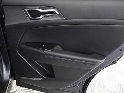 Used 2023 Kia Sportage SX image 27