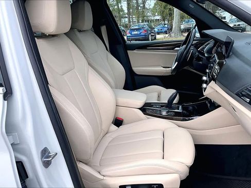 Used 2019 BMW X3 xDrive30i w/ Premium Package image 9