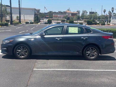 Used 2020 Kia Optima LX FWD image 4