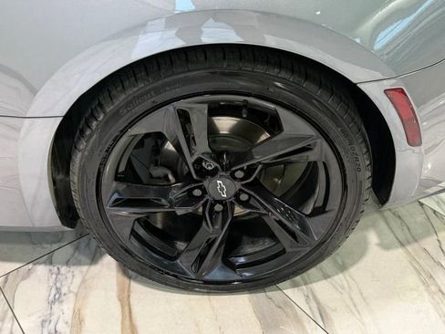 Used 2021 Chevrolet Camaro LT image 29