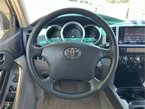 Used 2008 Toyota 4Runner SR5 AWD/4WD image 20