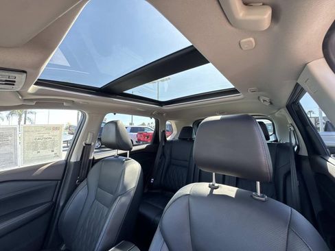 Used 2023 Nissan Rogue Platinum w/ Platinum Premium Package image 8