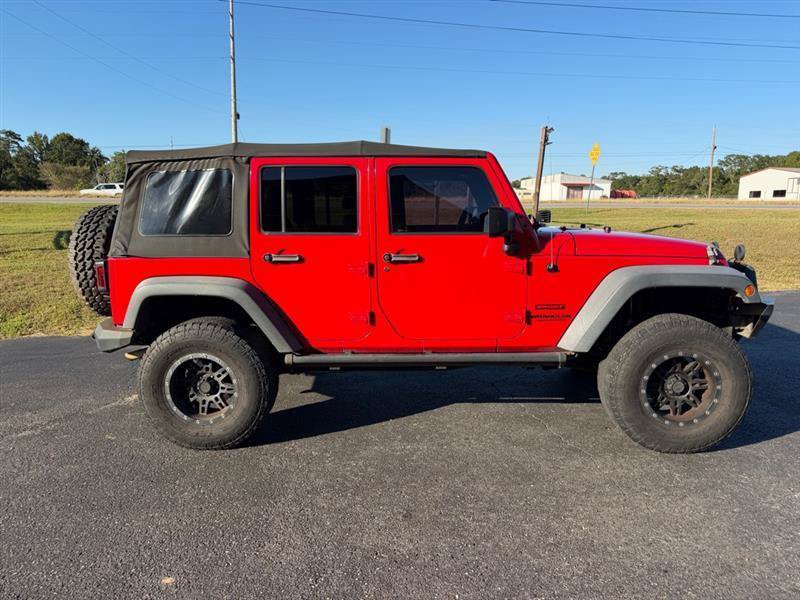 Used 2015 Jeep Wrangler Unlimited Sport w/ Quick Order Package 24S AWD/4WD image 2