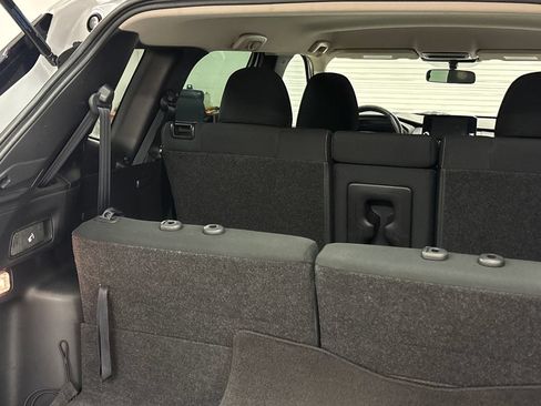 Used 2022 Mitsubishi Outlander ES FWD image 17