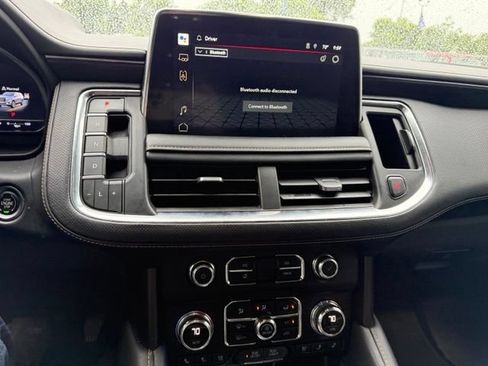 Used 2022 GMC Yukon AT4 w/ Technology Package AWD/4WD image 19