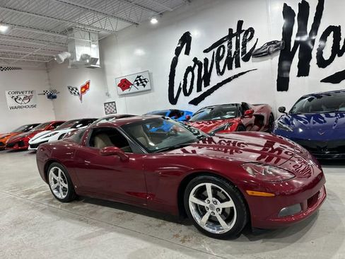 Used 2006 Chevrolet Corvette Coupe w/ Preferred Equipment Group RWD image 25