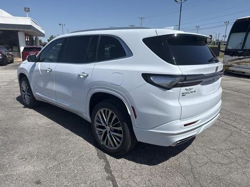 New 2026 Buick Enclave Avenir w/ Super Cruise Package AWD/4WD image 9