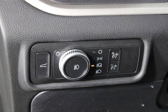 Used 2021 Ford Explorer XLT w/ Equipment Group 202A AWD/4WD image 27