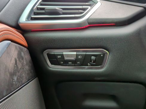 Used 2022 BMW X5 M50i AWD/4WD image 24