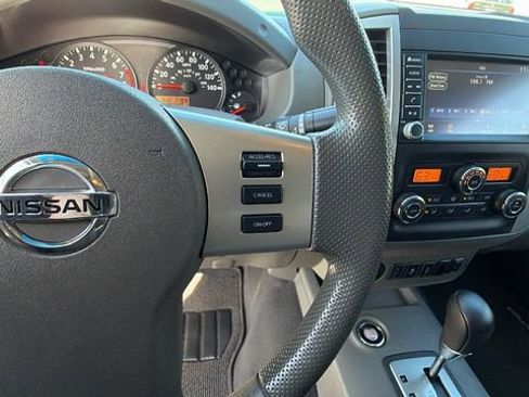 Used 2021 Nissan Frontier SV image 27