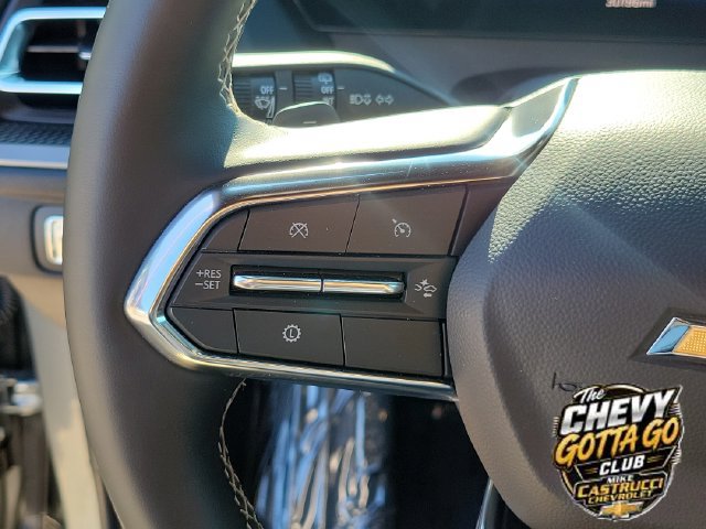 Used 2026 Chevrolet Traverse LT AWD/4WD image 16