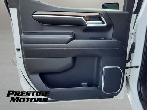 Used 2022 Chevrolet Silverado 1500 LT Trail Boss w/ Protection Package image 21