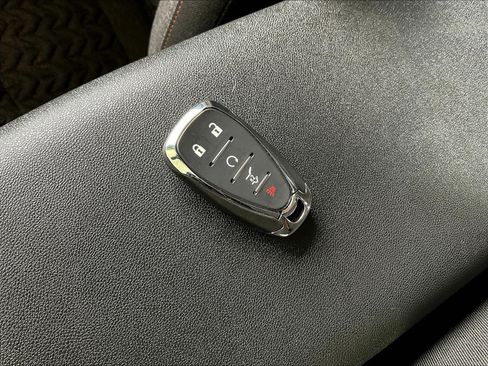 Used 2023 Chevrolet Equinox LT FWD image 35