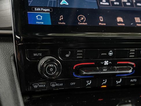 Used 2023 Jeep Grand Cherokee L Limited image 37