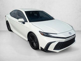 Used 2026 Toyota Camry SE w/ Convenience Package video 3